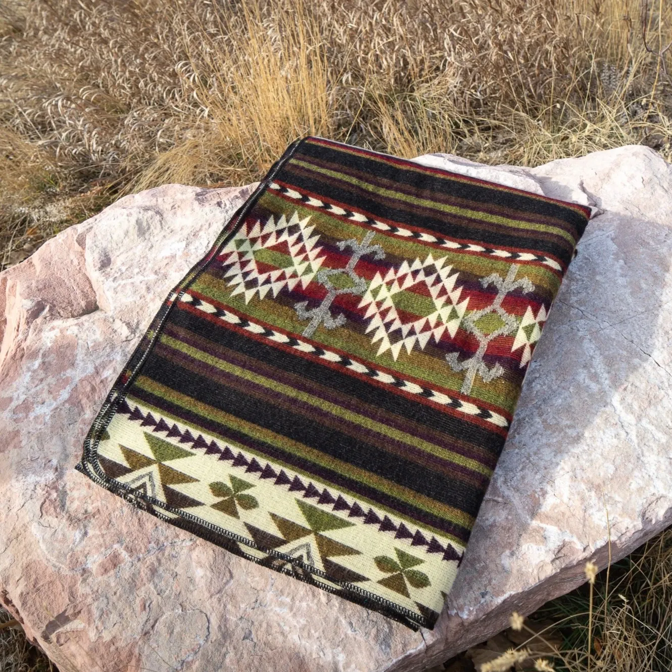 Andean Alpaca Wool Blanket - Cactus Green