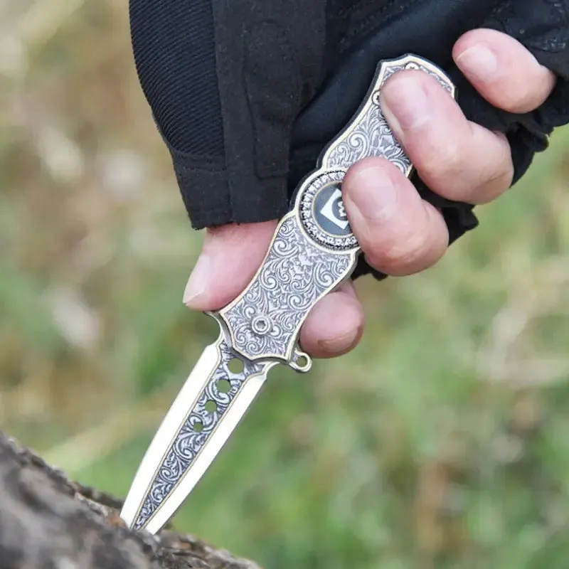 Outdoor Survival Pocket Knife Self Defense Cutter Fingertip Gyro Folding Knife Field Military Tactical Hunting Knives Jackknife